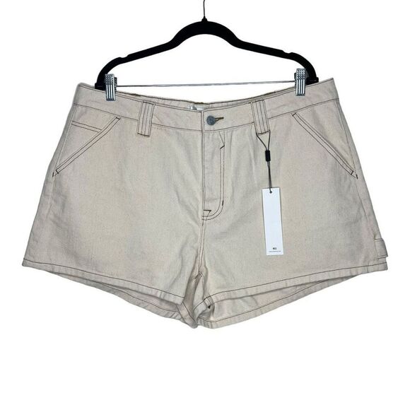 NEW Vigoss Carpenter Shorts Women’s Size 18W Natural Canvas Utility High Rise - Picture 1 of 8